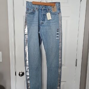 Must Go‼️ NWT Levi's 501 Blue Jeans with Silver Stripe. Read Description Below 👇